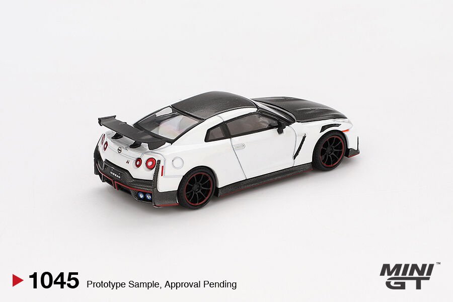 Mini GT 1/64 Nissan GT-R Nismo 2024 Brilliant White Pearl