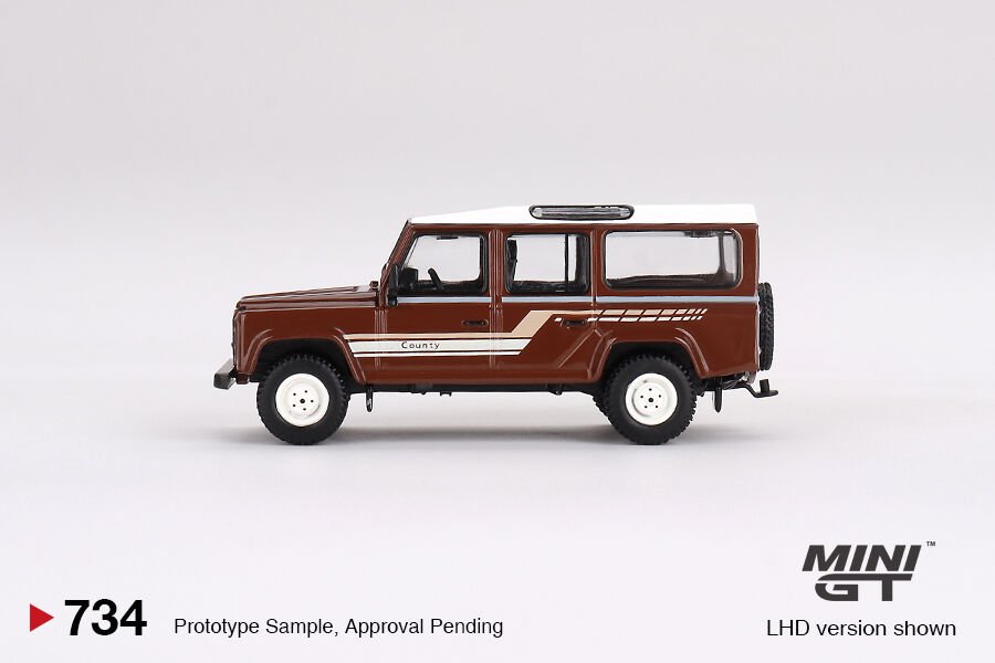 Mini GT 1/64 Land Rover Defender 110 1985 County Station Wagon Russet Brown