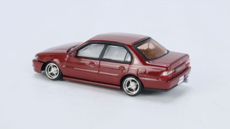 BM Creations 1/64 Toyota 1996 Corolla AE100 (Kırmızı)
