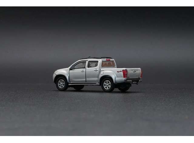 (ÖN SİPARİŞ) BM Creations 1/64 Isuzu D Max (Gri)
