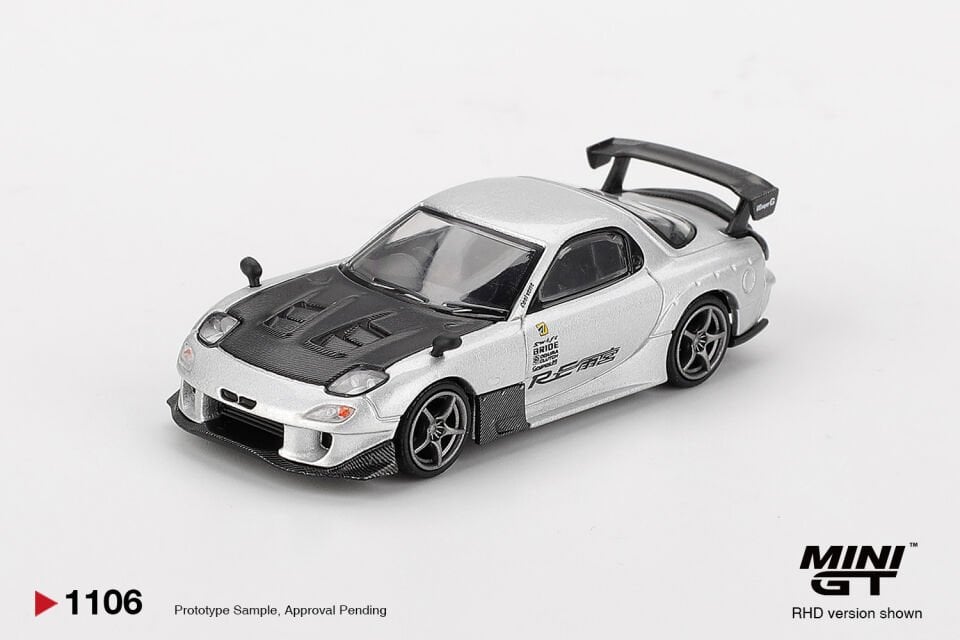 Mini GT 1/64 Mazda RX-7 RE-Amemiya Silver Metallic