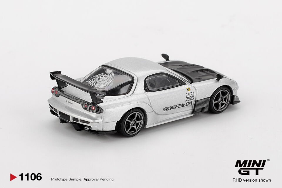 Mini GT 1/64 Mazda RX-7 RE-Amemiya Silver Metallic