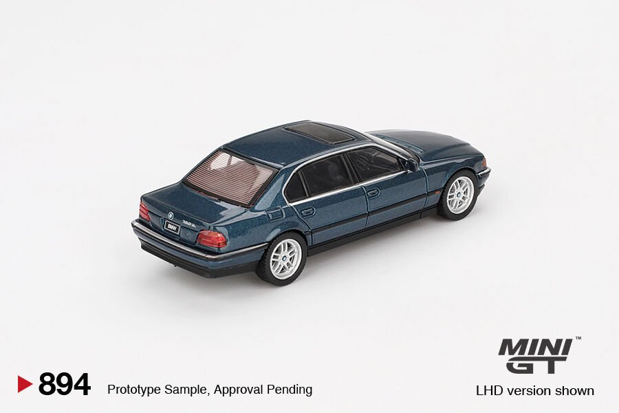Mini GT 1/64 BMW 750IL Sorrento Blue Metallic