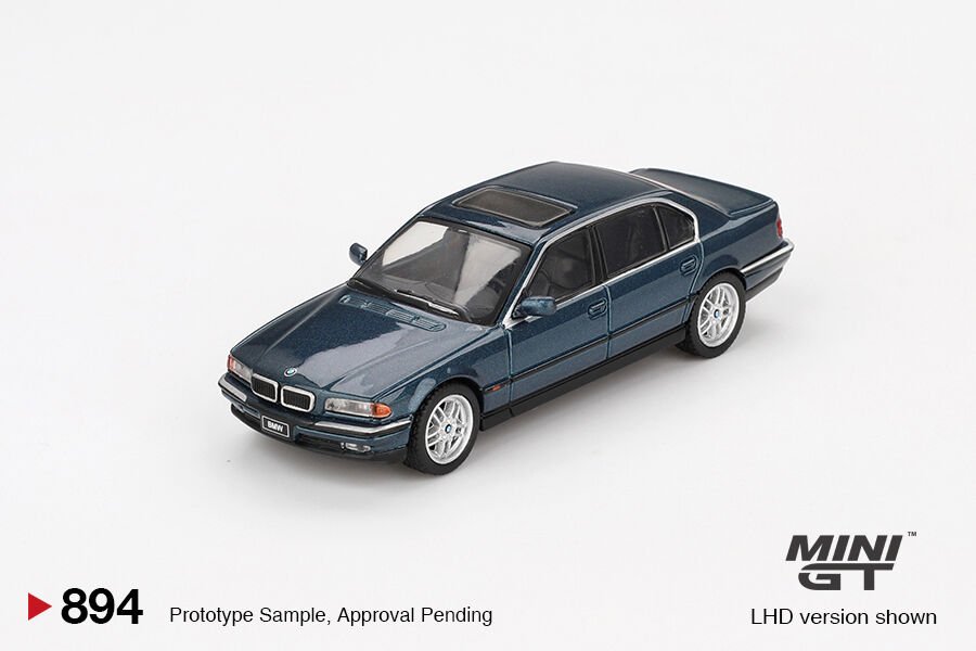 Mini GT 1/64 BMW 750IL Sorrento Blue Metallic