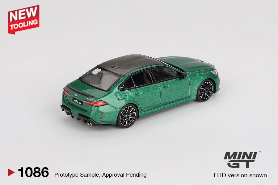 Mini GT 1/64 BMW M5 Isle of Man Green Metallic (BLİSTER)