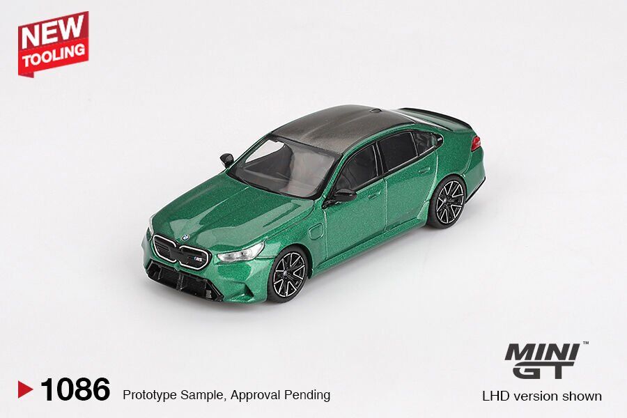 Mini GT 1/64 BMW M5 Isle of Man Green Metallic (BLİSTER)