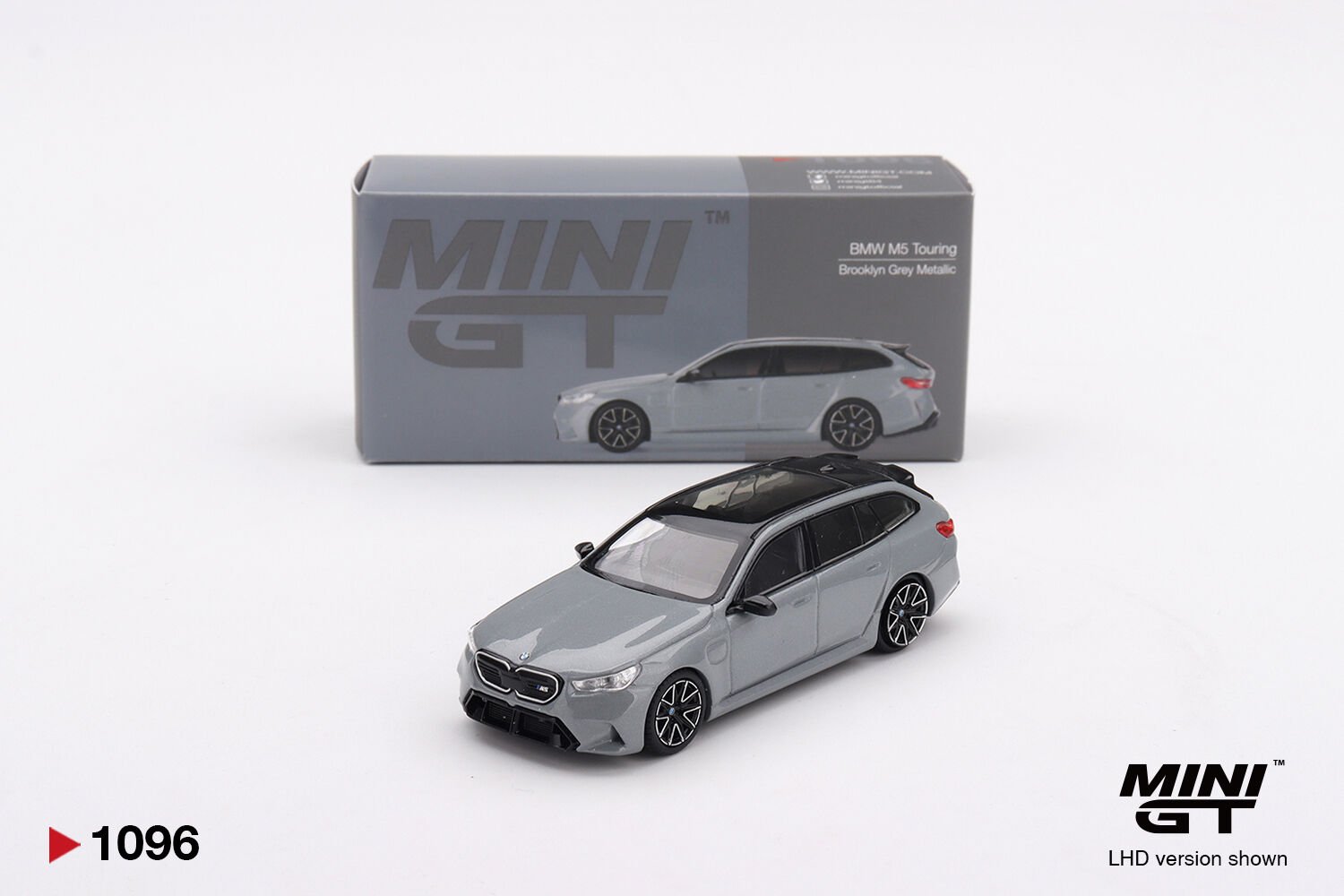 Mini GT 1/64 BMW M5 Touring (G99) Brooklyn Grey Metallic